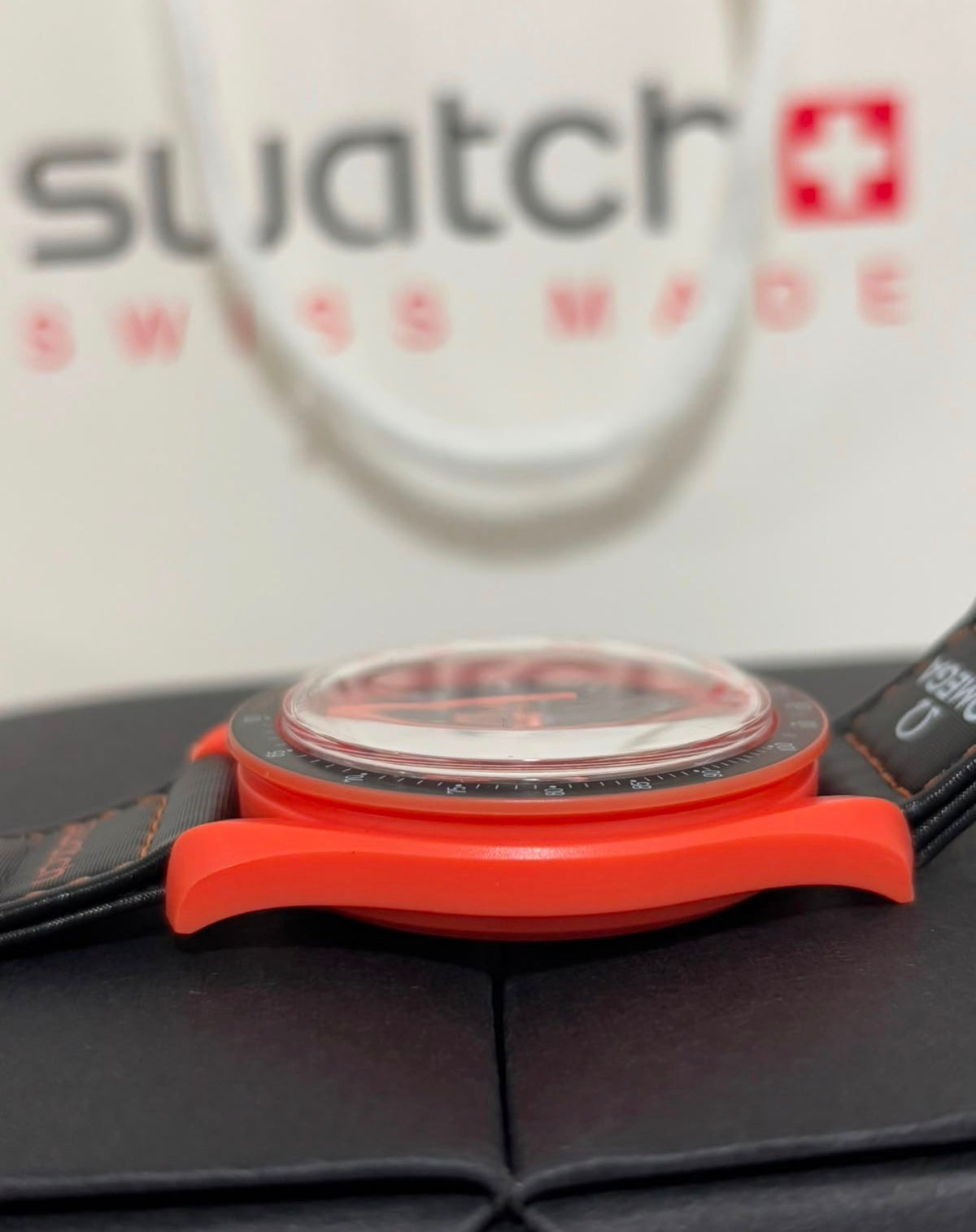 Swatch x Omega mission on Earth "Lava"