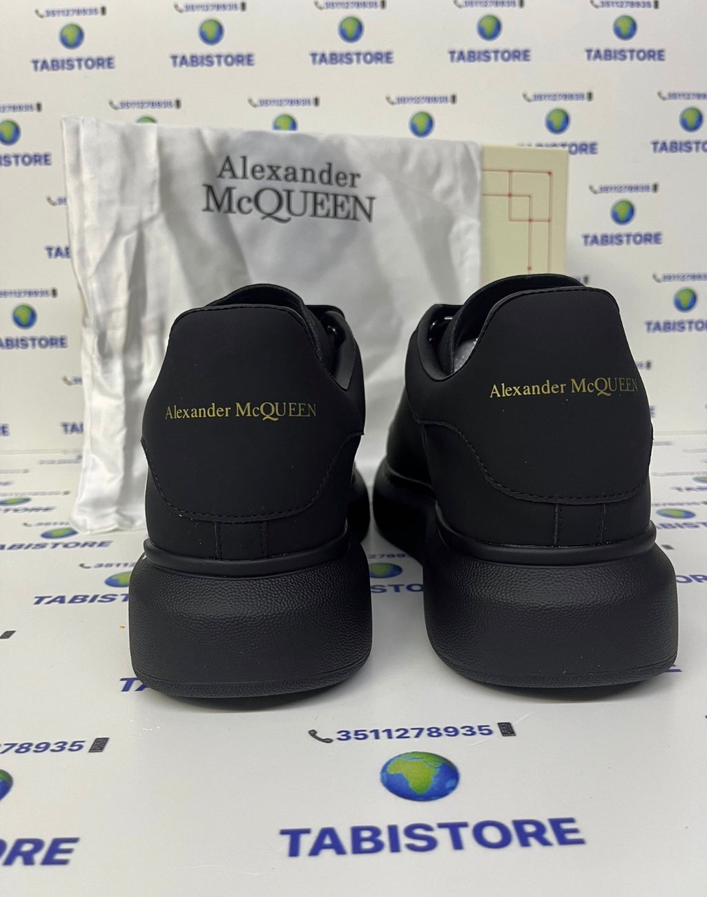 Alexander McQueen Nera scritta Bianca